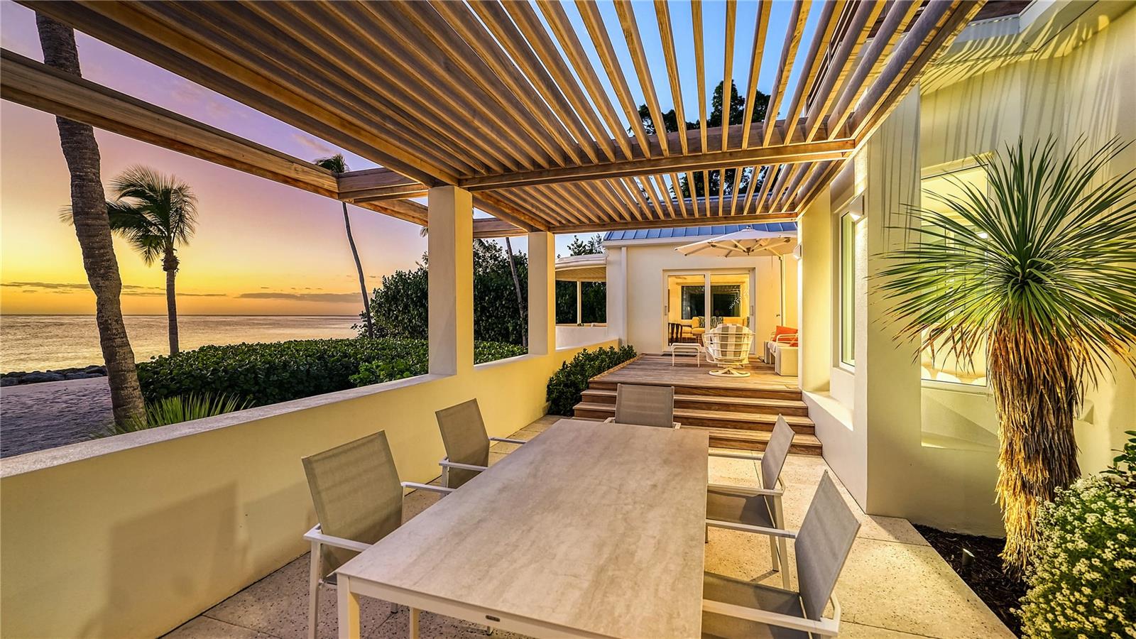 SANDERLING CLUB - Residential