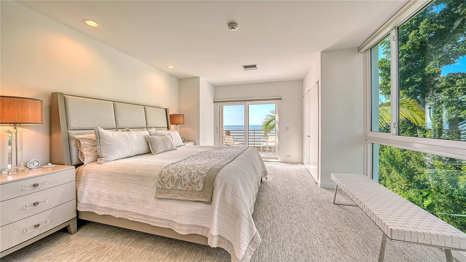 SANDERLING CLUB - Residential