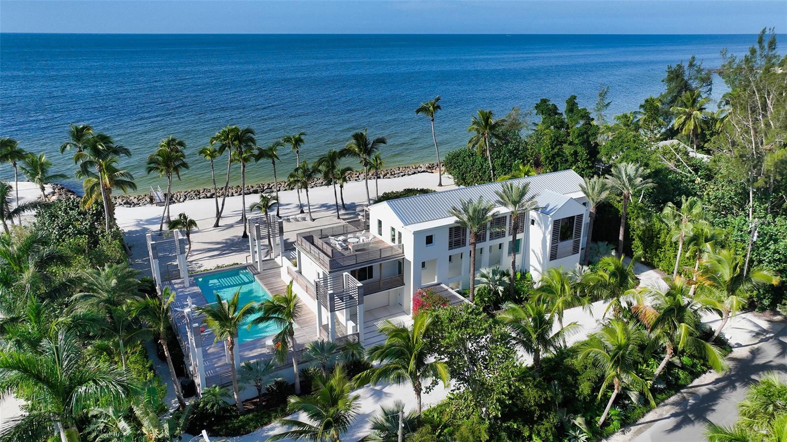SANDERLING CLUB - Residential