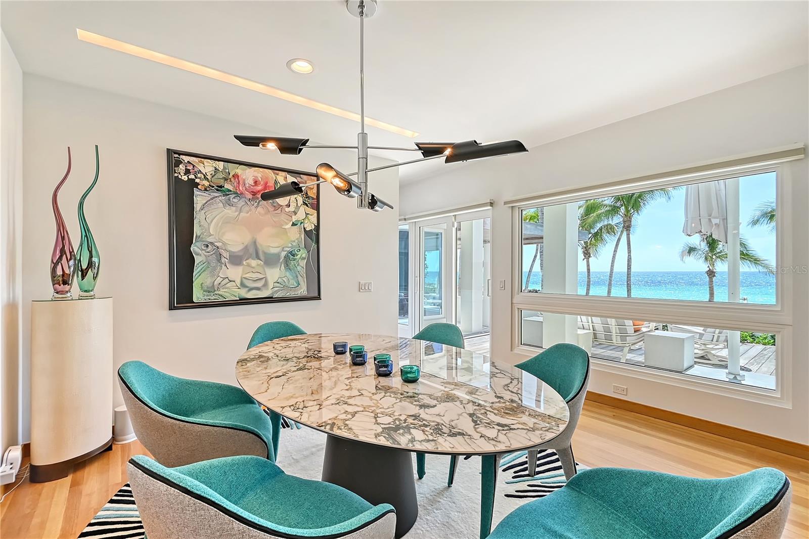 SANDERLING CLUB - Residential