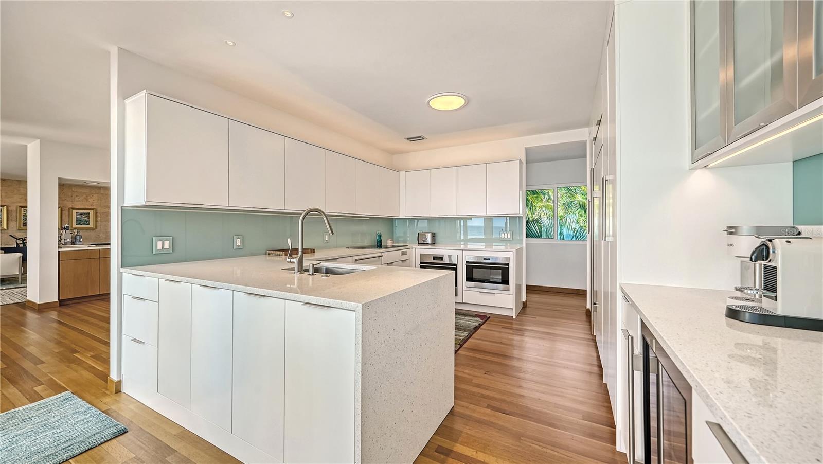 SANDERLING CLUB - Residential