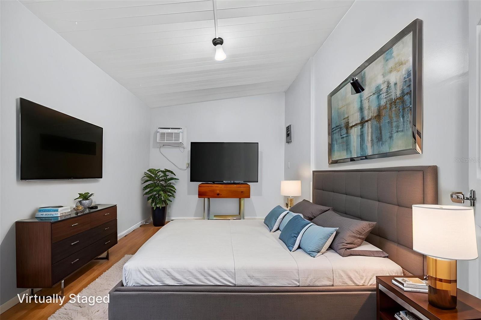 TRI-PAR ESTATES - Residential