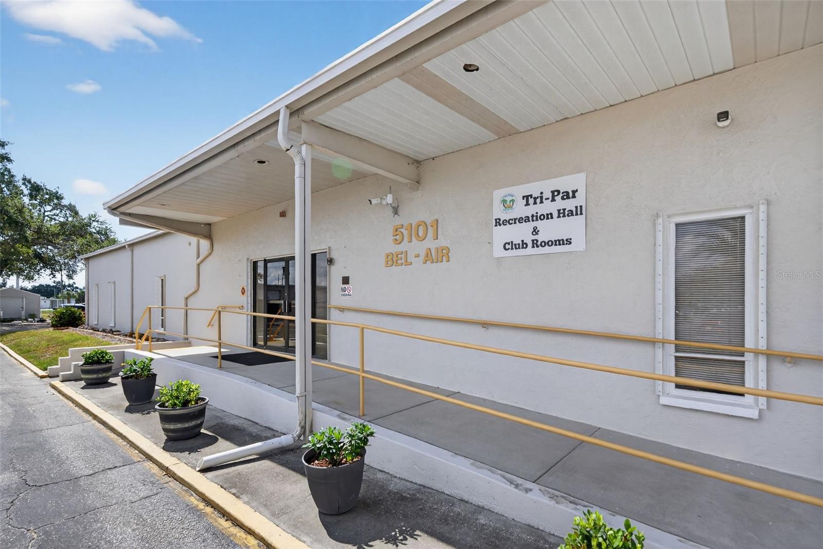 TRI-PAR ESTATES - Residential