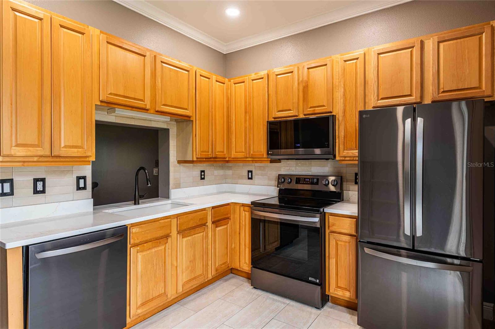 21032 PICASSO COURT 106