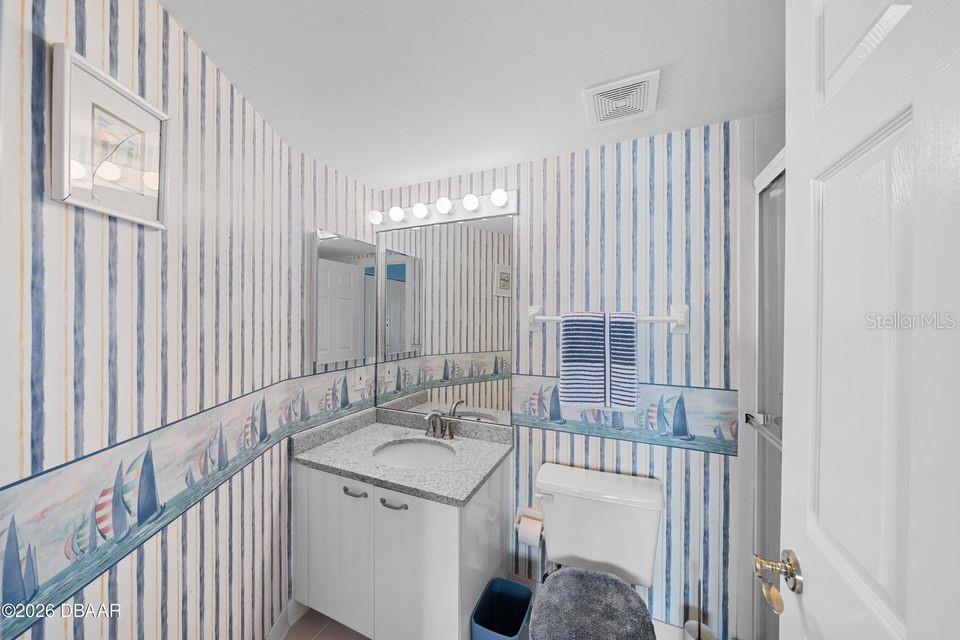 TOWERS AT PONCE INLET TOWER 01 CONDO - Residential