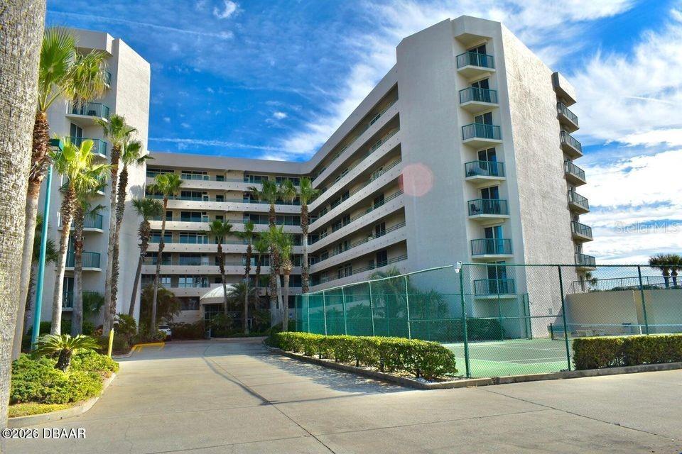 TOWERS AT PONCE INLET TOWER 01 CONDO - Residential