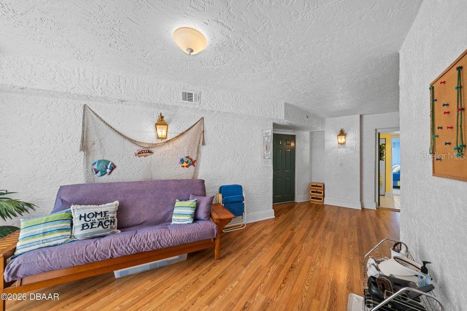 TOWERS AT PONCE INLET TOWER 01 CONDO - Residential