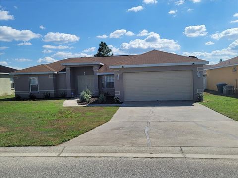A home in WINTER HAVEN