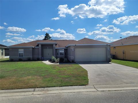 A home in WINTER HAVEN
