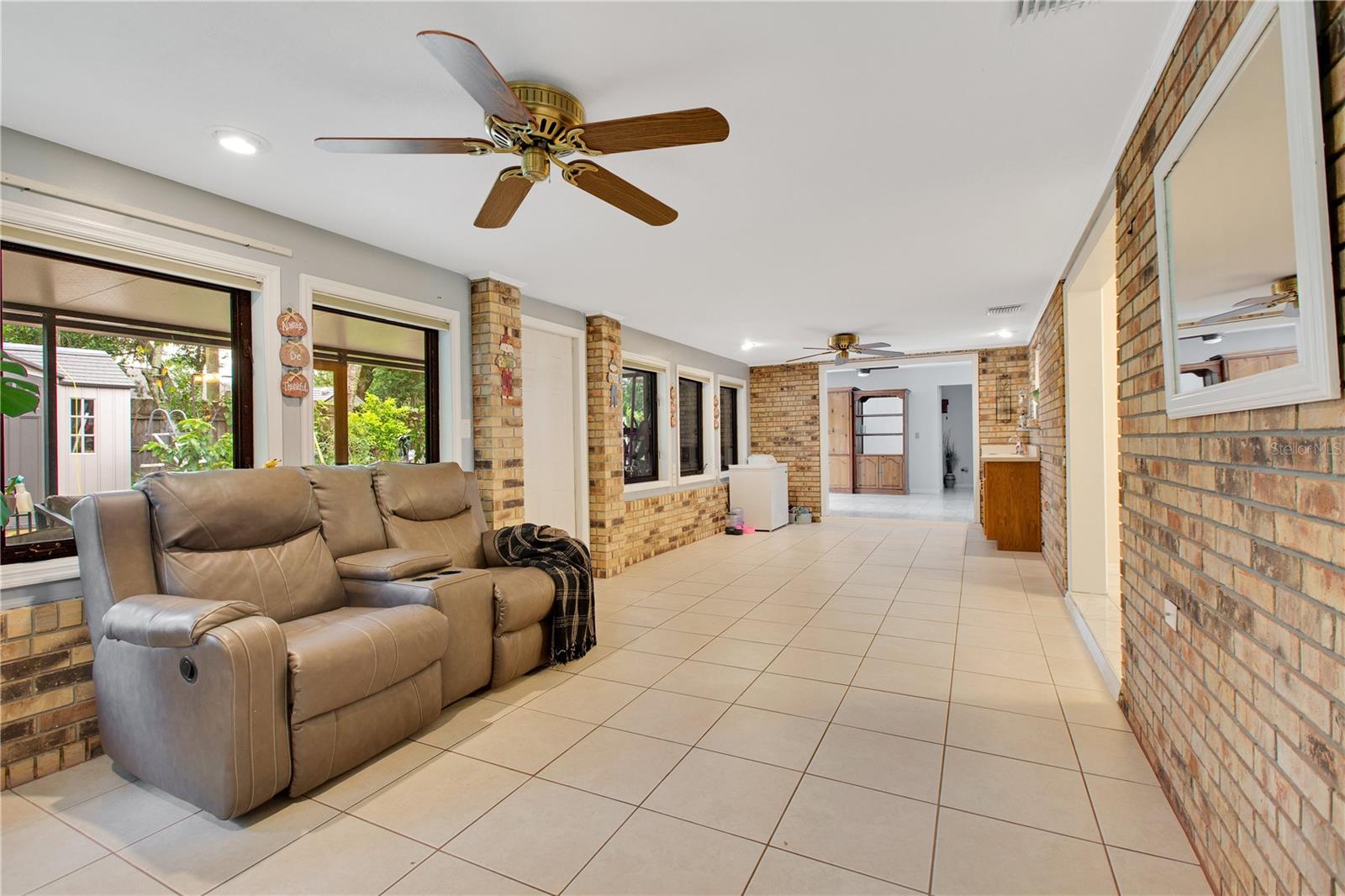 DELTONA LAK UNT 08 REP PT BLKS 163 164 352 & 353 - Residential