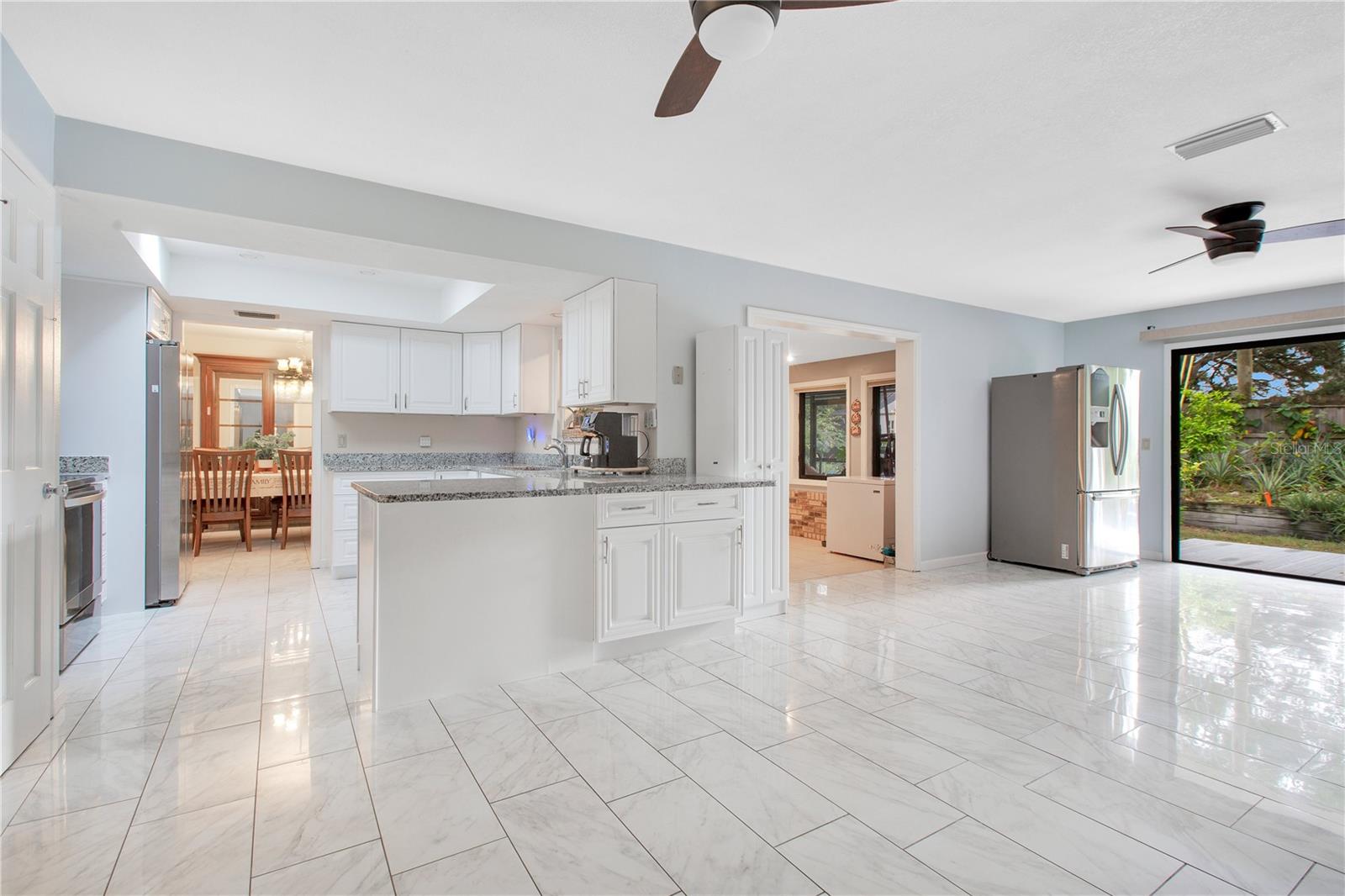 DELTONA LAK UNT 08 REP PT BLKS 163 164 352 & 353 - Residential