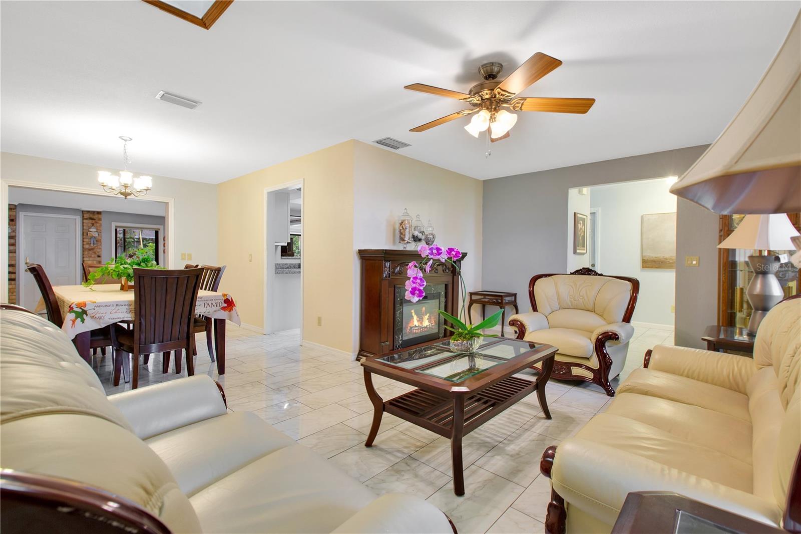 DELTONA LAK UNT 08 REP PT BLKS 163 164 352 & 353 - Residential