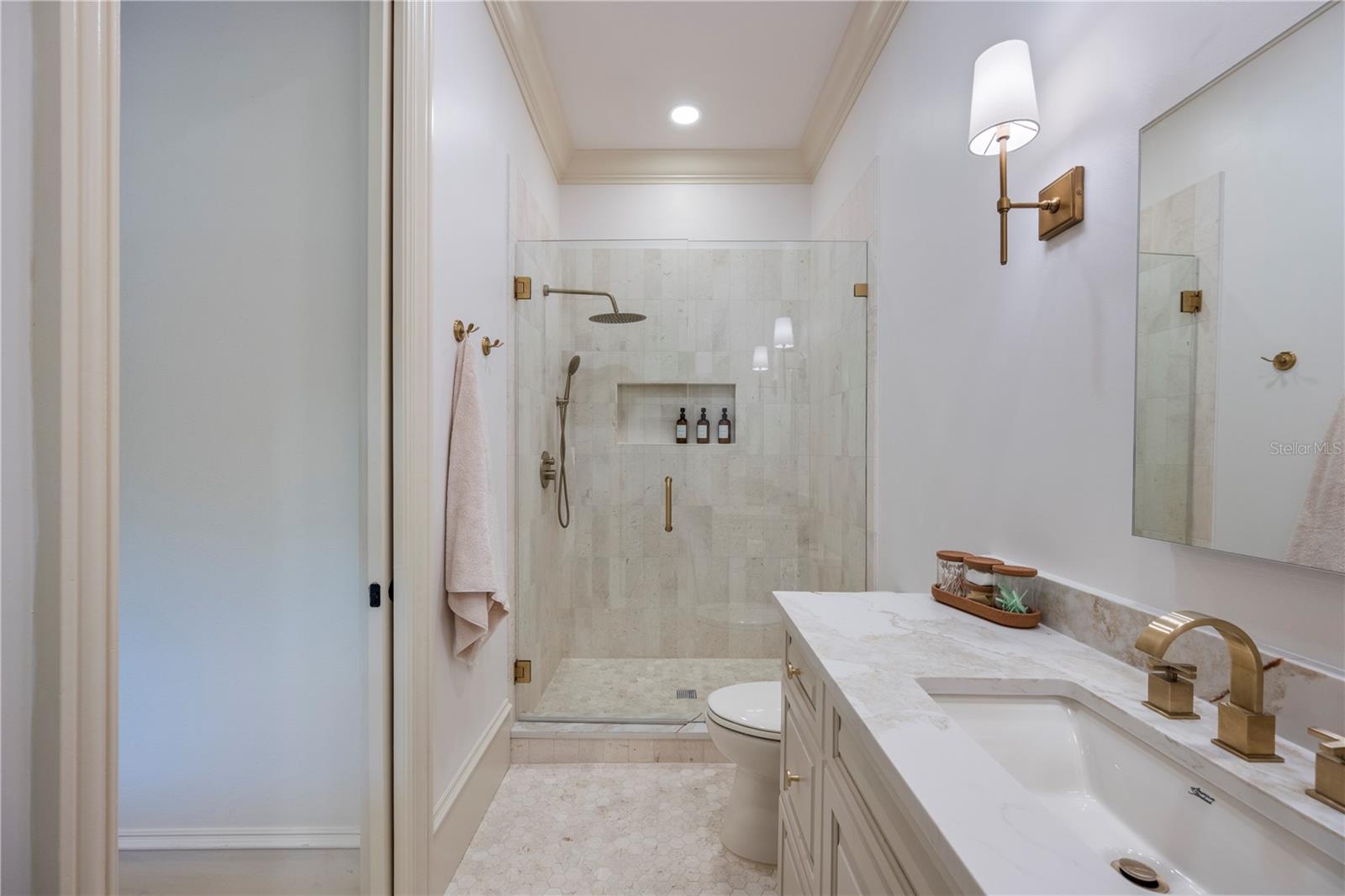 KEENES POINTE 46/104 - Residential