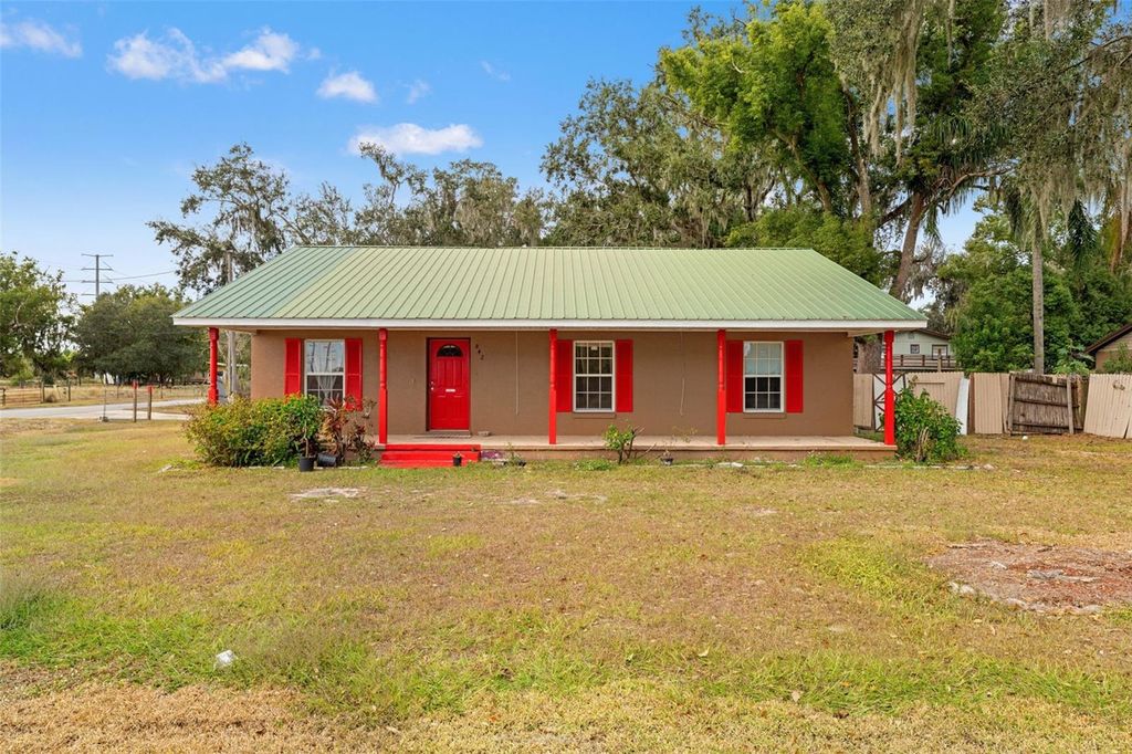 Photo of 842 S Hendry Avenue, Fort Meade, FL 33841 (MLS # TB8454250)