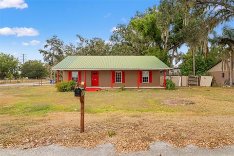 Photo of 842 S Hendry Avenue, Fort Meade, FL 33841 (MLS # TB8454250)