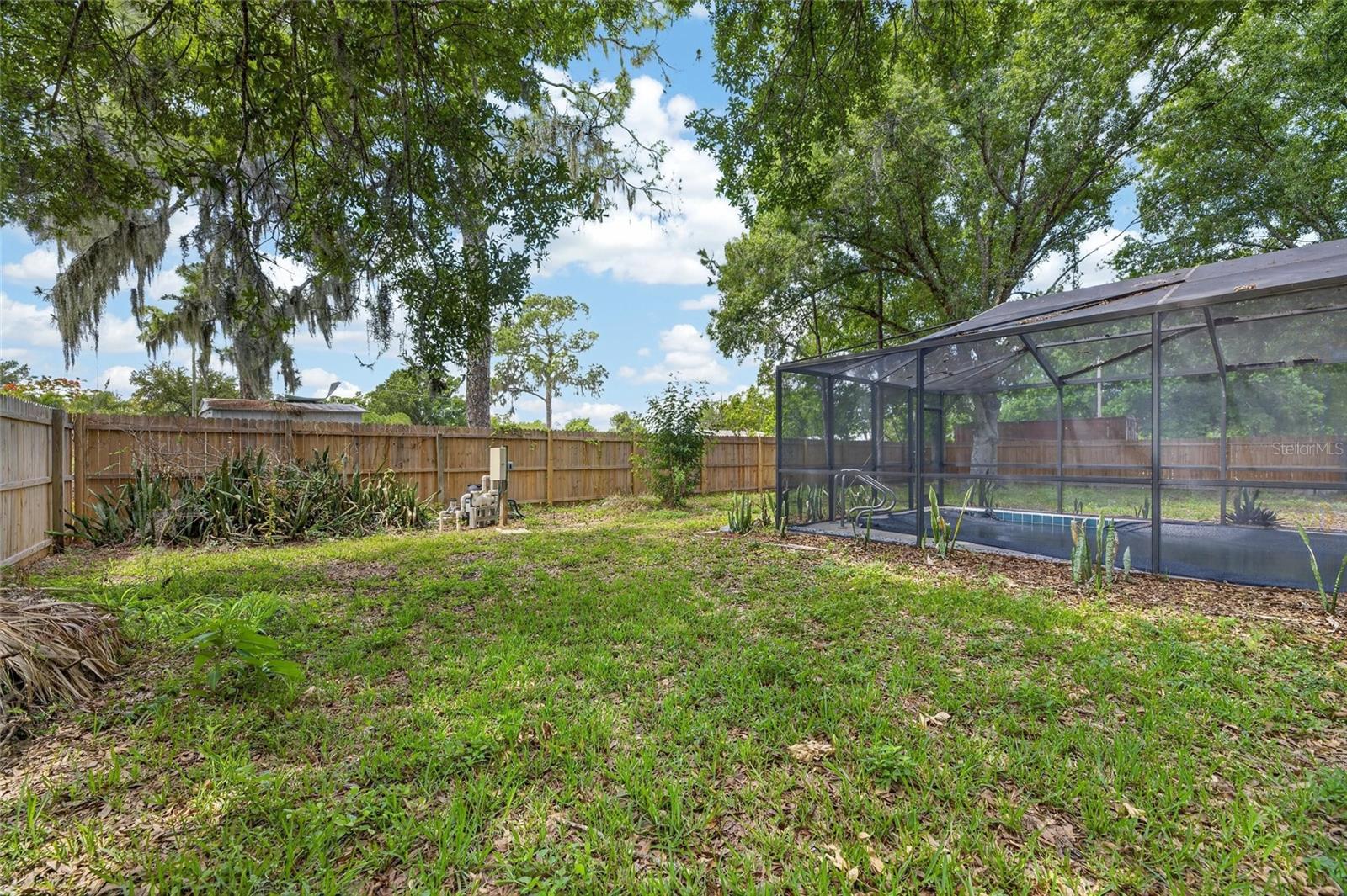 RUSKIN CITY 1ST ADD - Residential