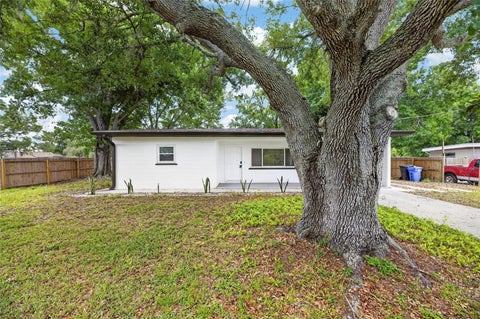204 7th Avenue Nw, Ruskin, FL 33570