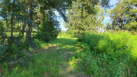 Tiny photo for 1521 NW 27th Avenue, Ocala, FL 34475 (MLS # GC533731)