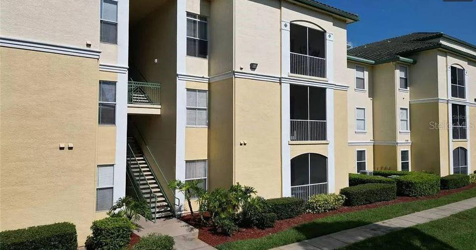 8910 LEGACY COURT 206