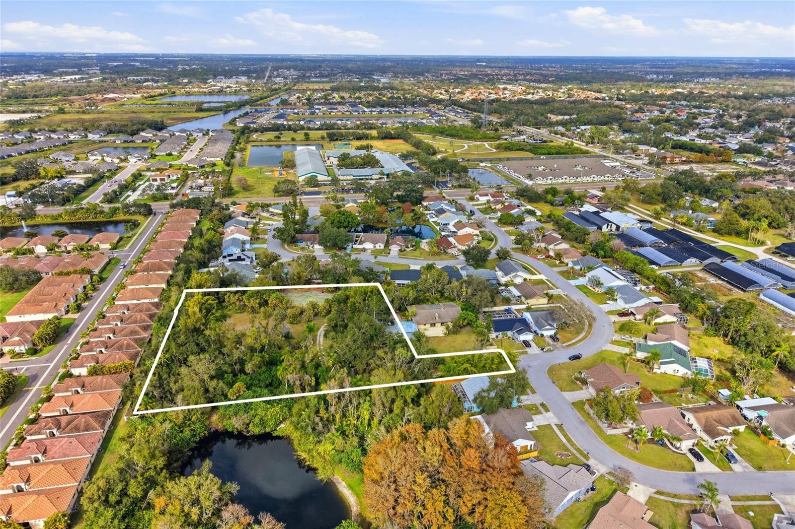 MAPLE LKS - Residential