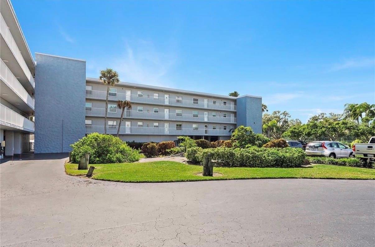 TIERRA I CONDO - Residential Lease