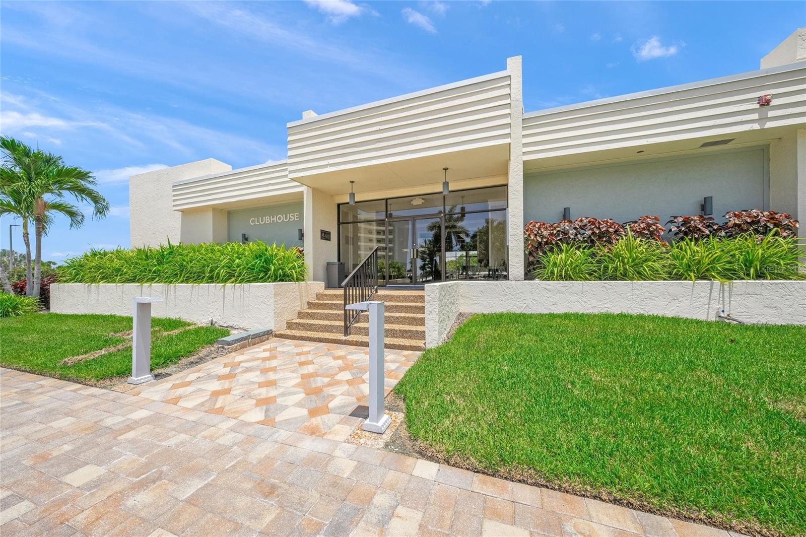 GULF & BAY CLUB PH 2 - Residential