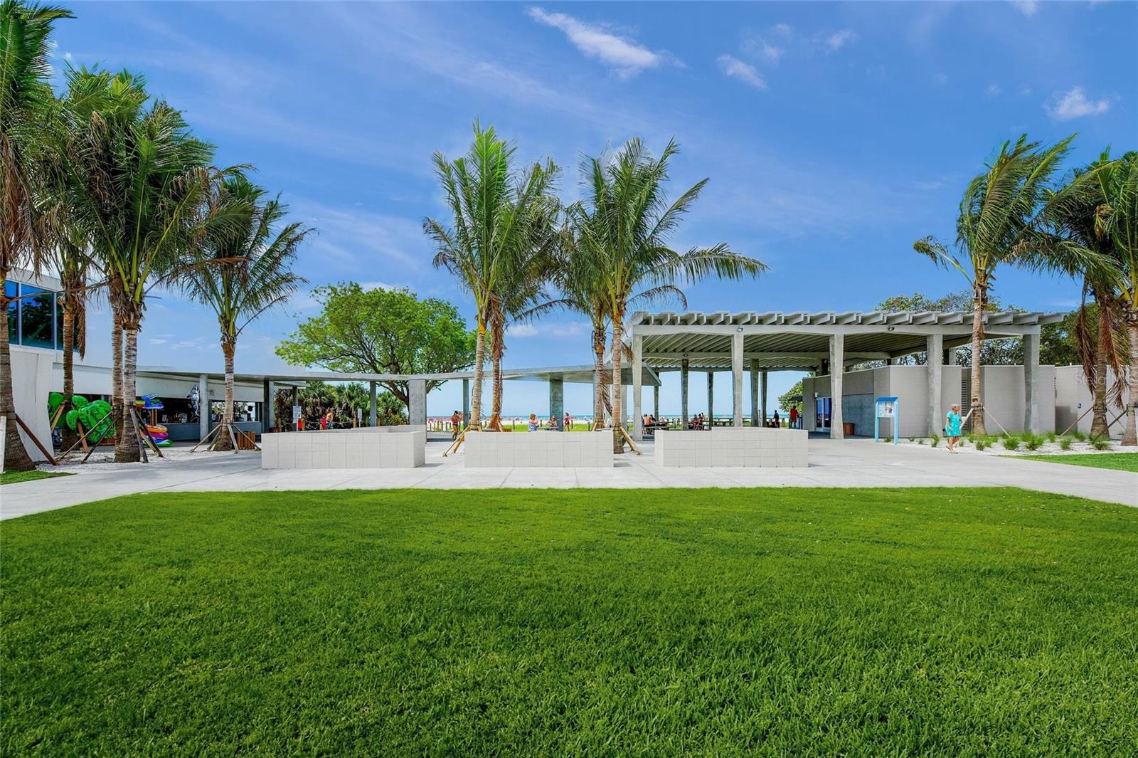 GULF & BAY CLUB PH 2 - Residential
