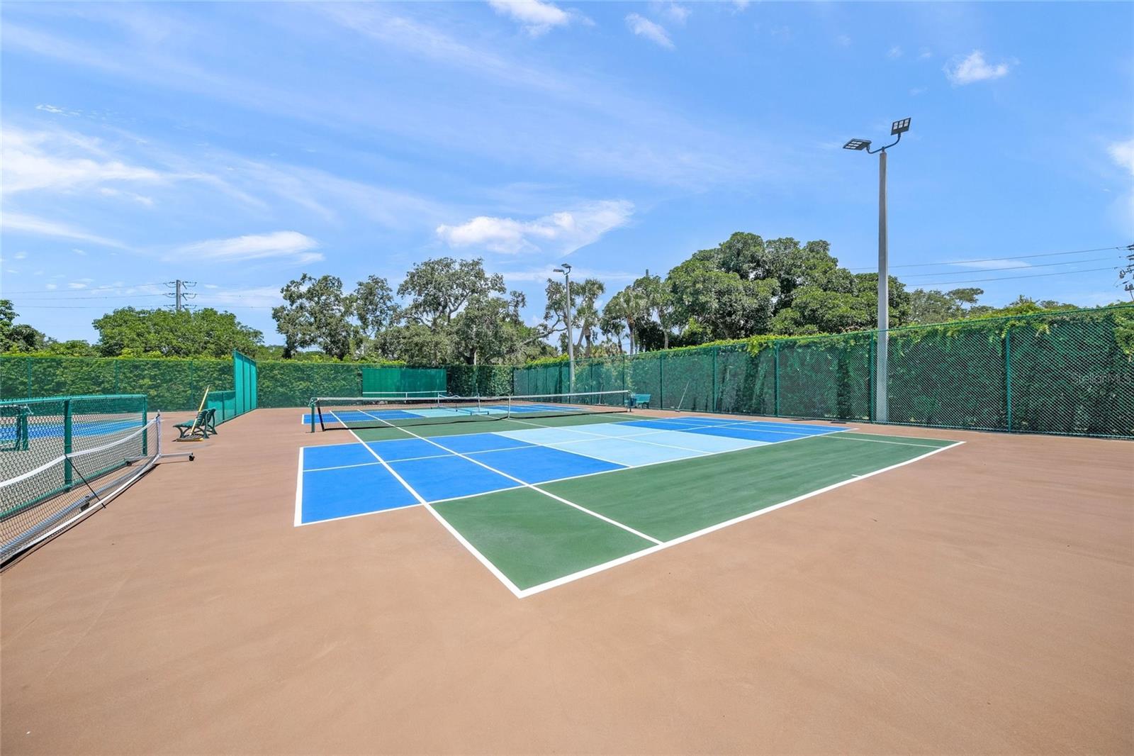 GULF & BAY CLUB PH 2 - Residential