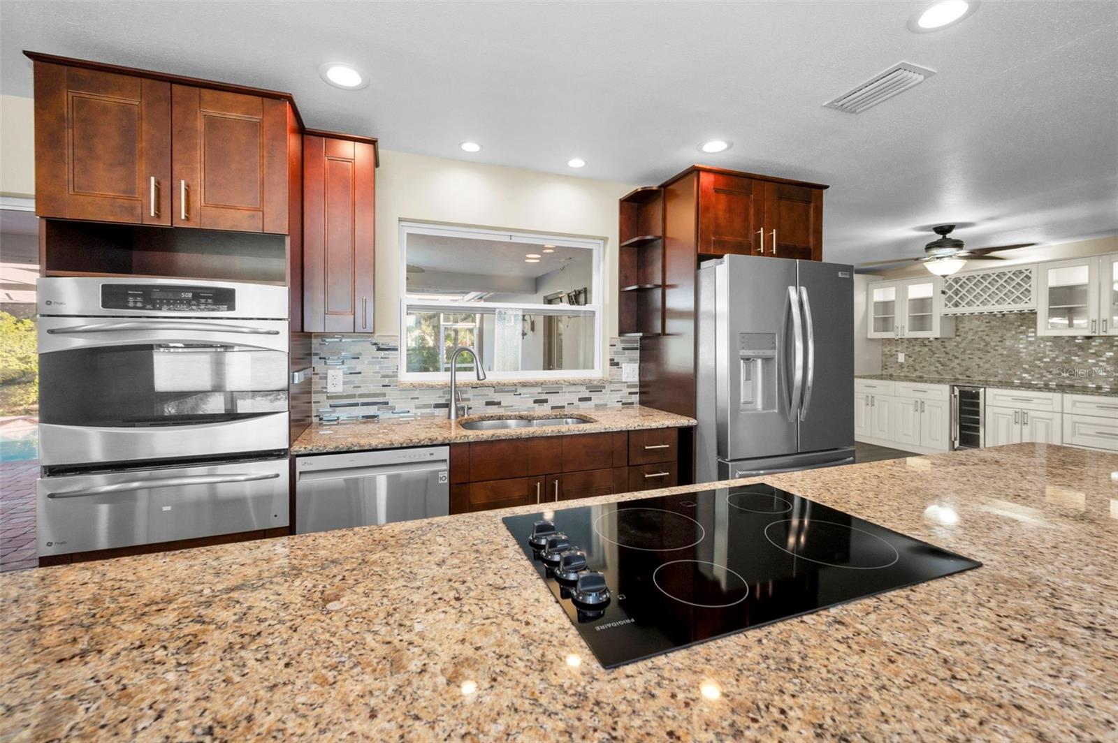 BARDMOOR GOLF VIEW ESTATE 2ND ADD - Residential