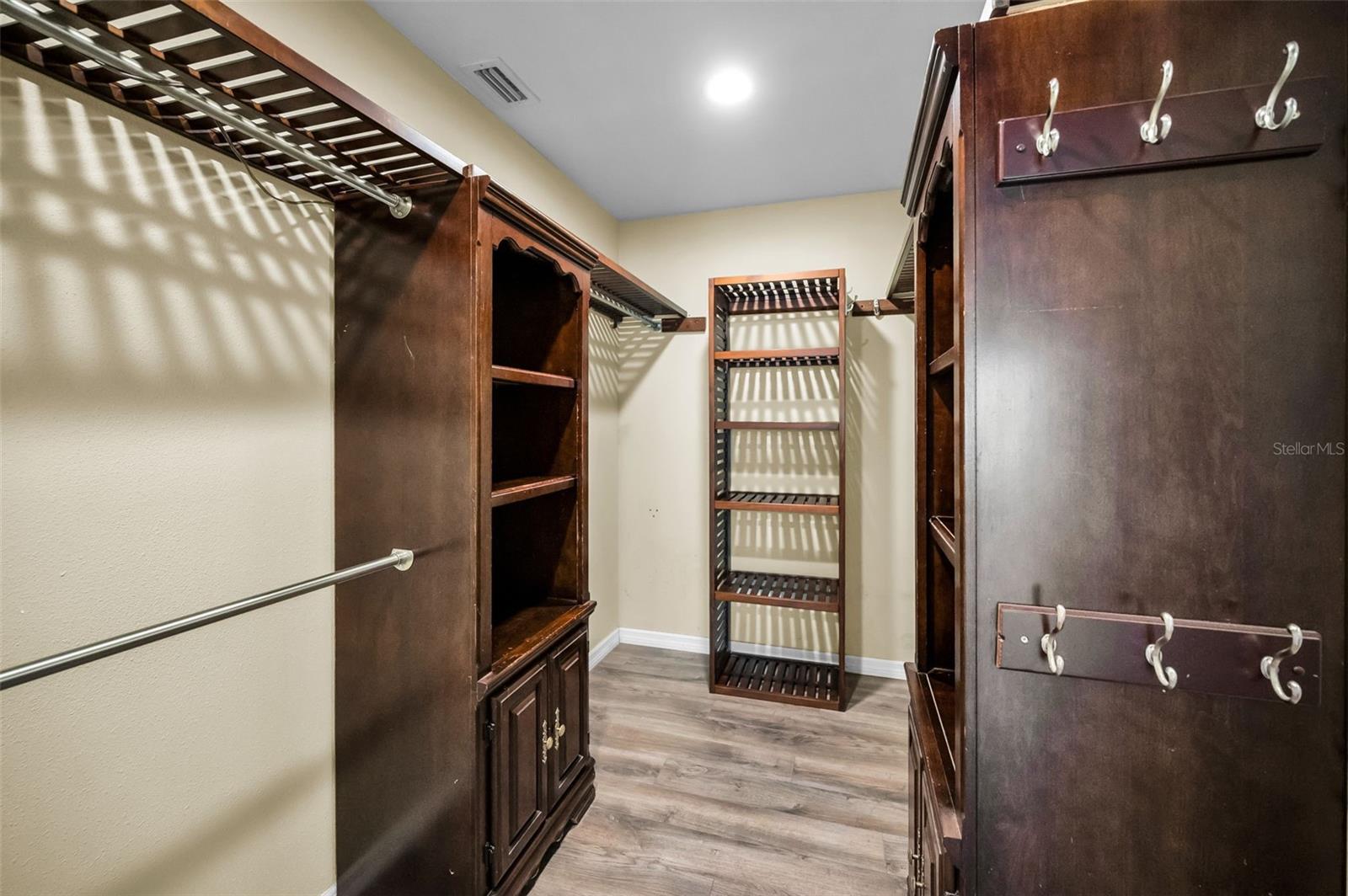 BARDMOOR GOLF VIEW ESTATE 2ND ADD - Residential