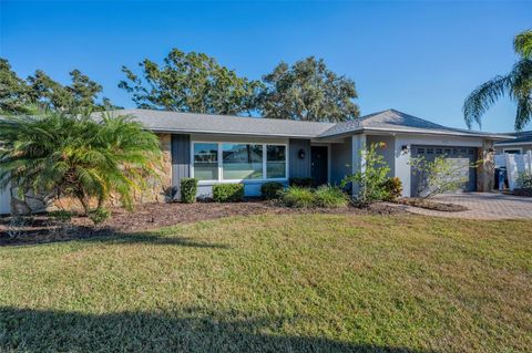 Photo of 8793 Merrimoor Boulevard E, Seminole, FL 33777 (MLS # TB8441756) Photo of 8793 Merrimoor Boulevard E, Seminole, FL 33777 (MLS # TB8441756)