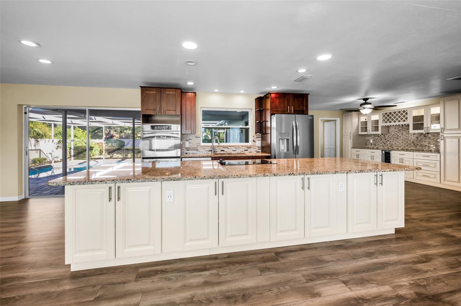 8793 MERRIMOOR BOULEVARD E