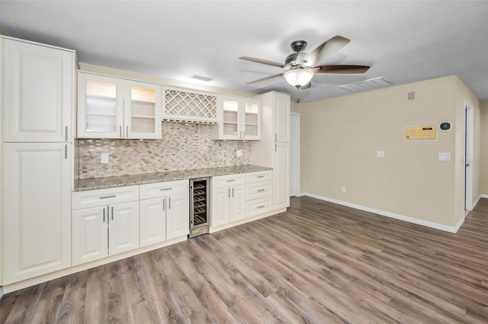 BARDMOOR GOLF VIEW ESTATE 2ND ADD - Residential