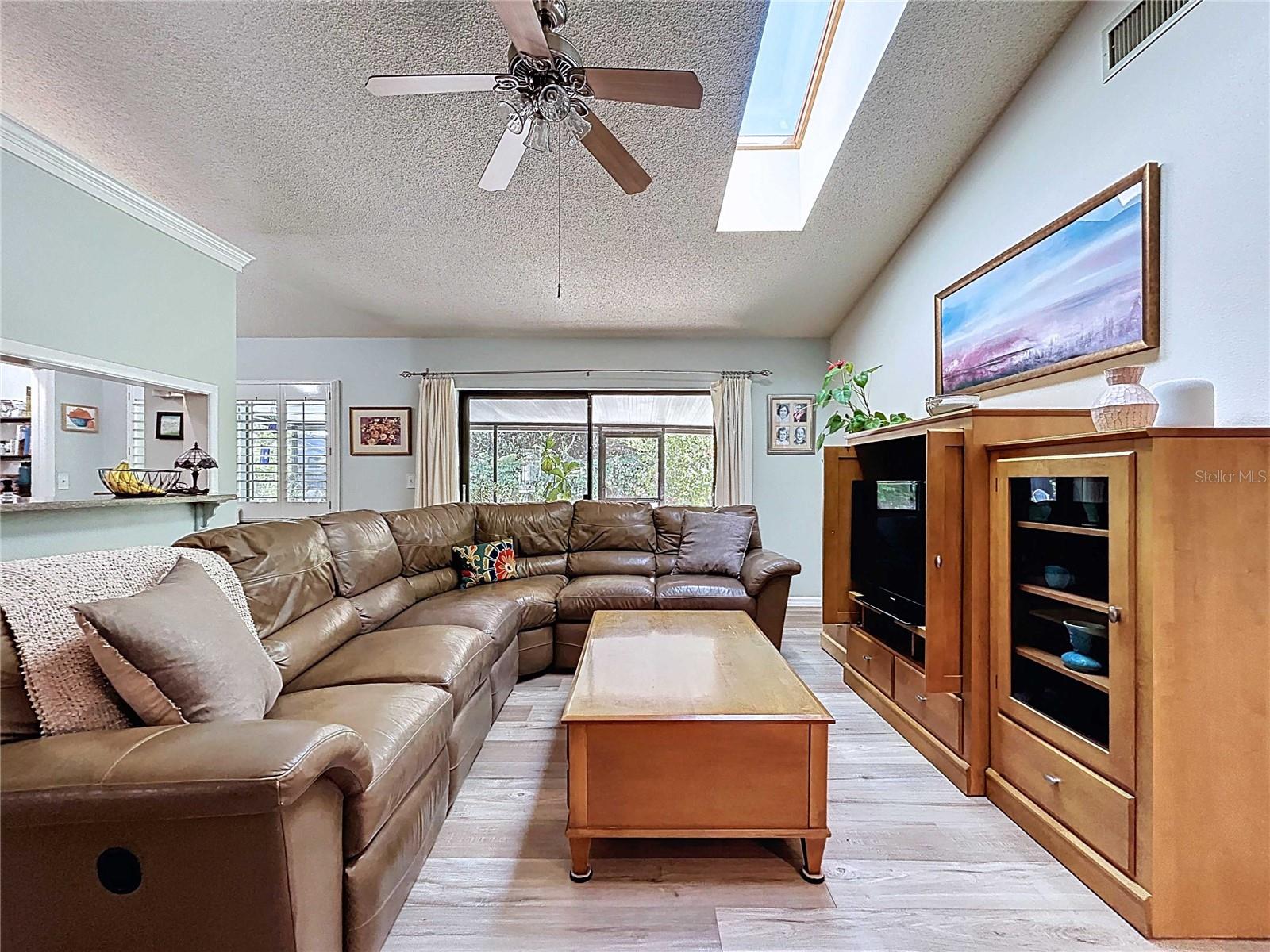 COUNTRY PLACE UNIT VI - Residential