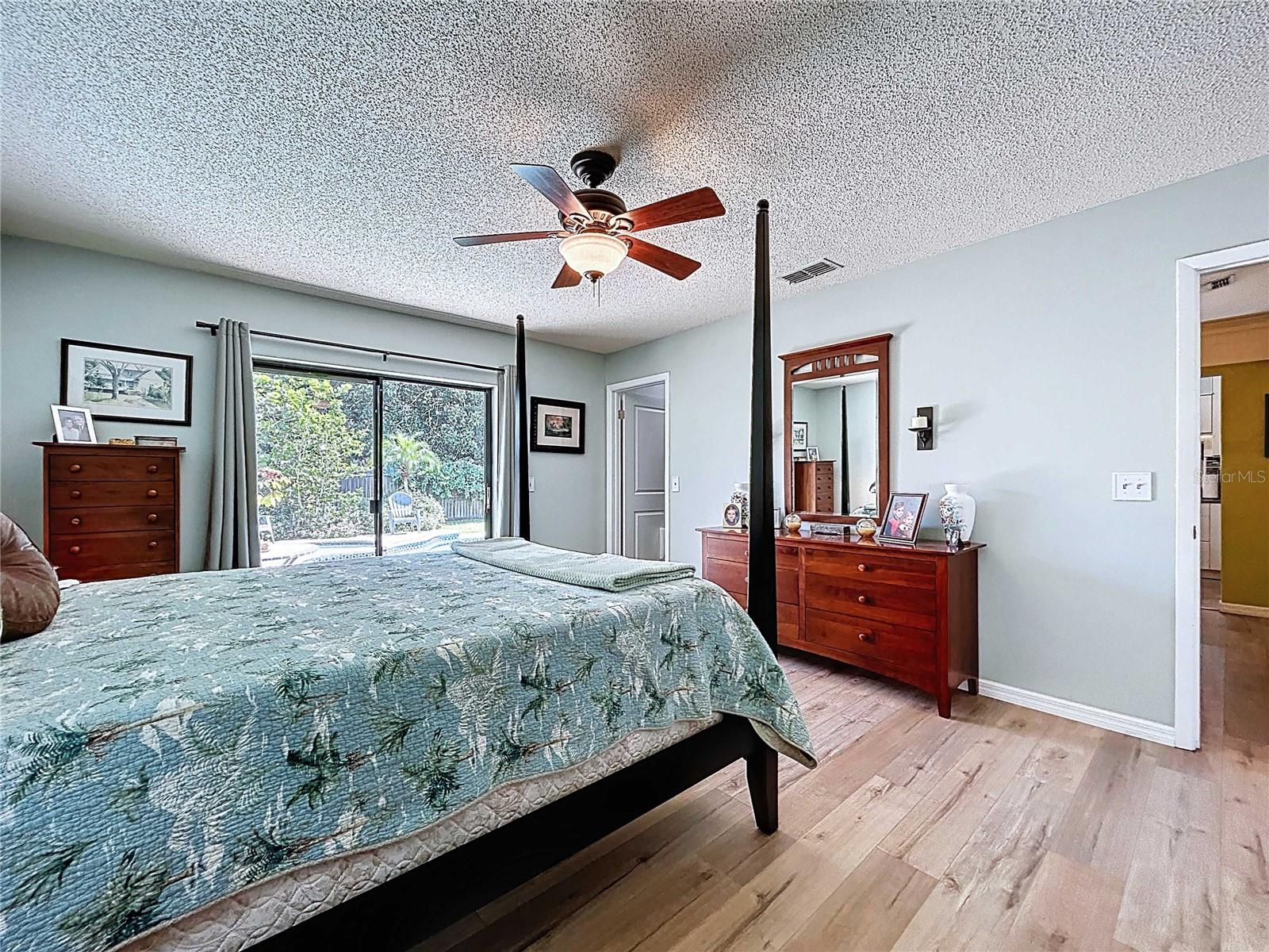 COUNTRY PLACE UNIT VI - Residential