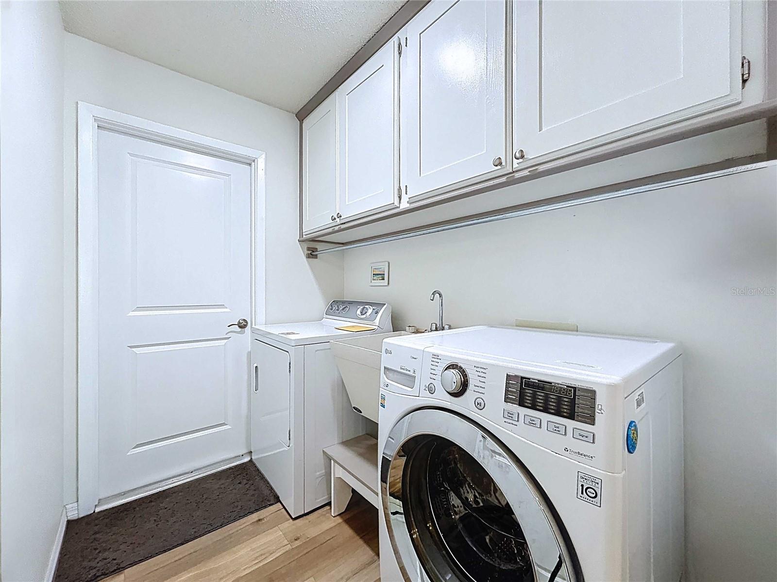 COUNTRY PLACE UNIT VI - Residential