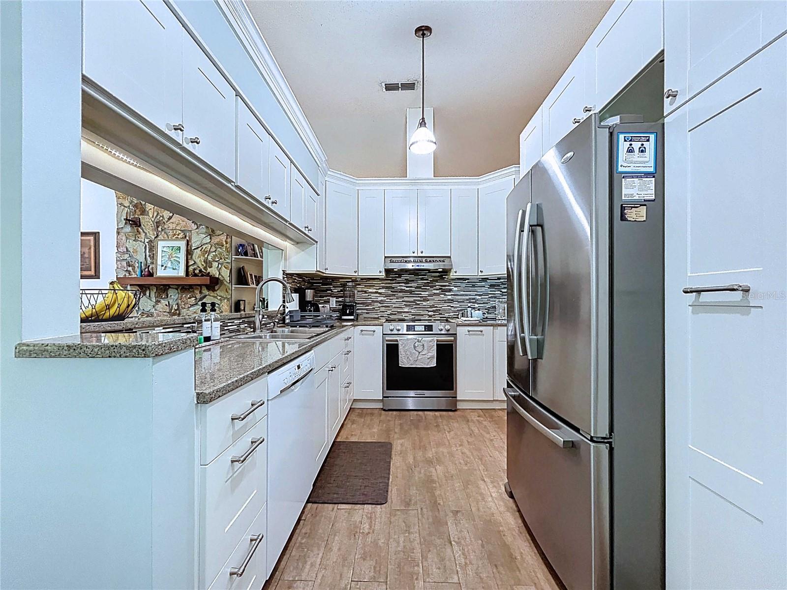 COUNTRY PLACE UNIT VI - Residential