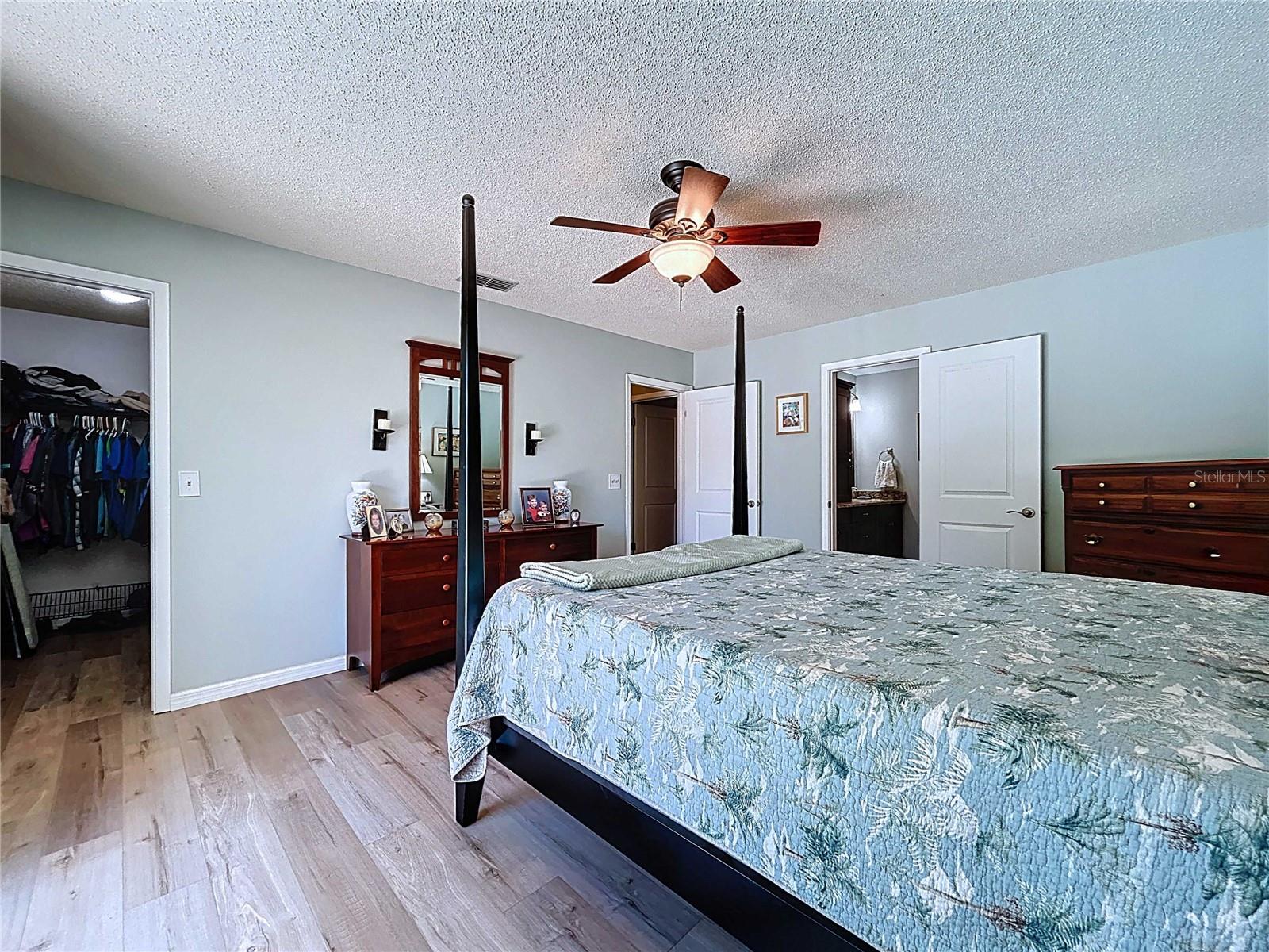 COUNTRY PLACE UNIT VI - Residential