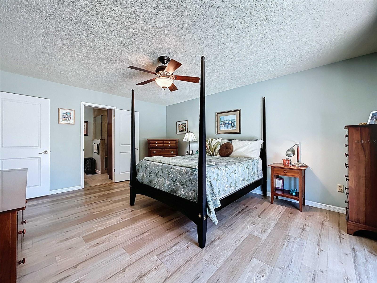COUNTRY PLACE UNIT VI - Residential