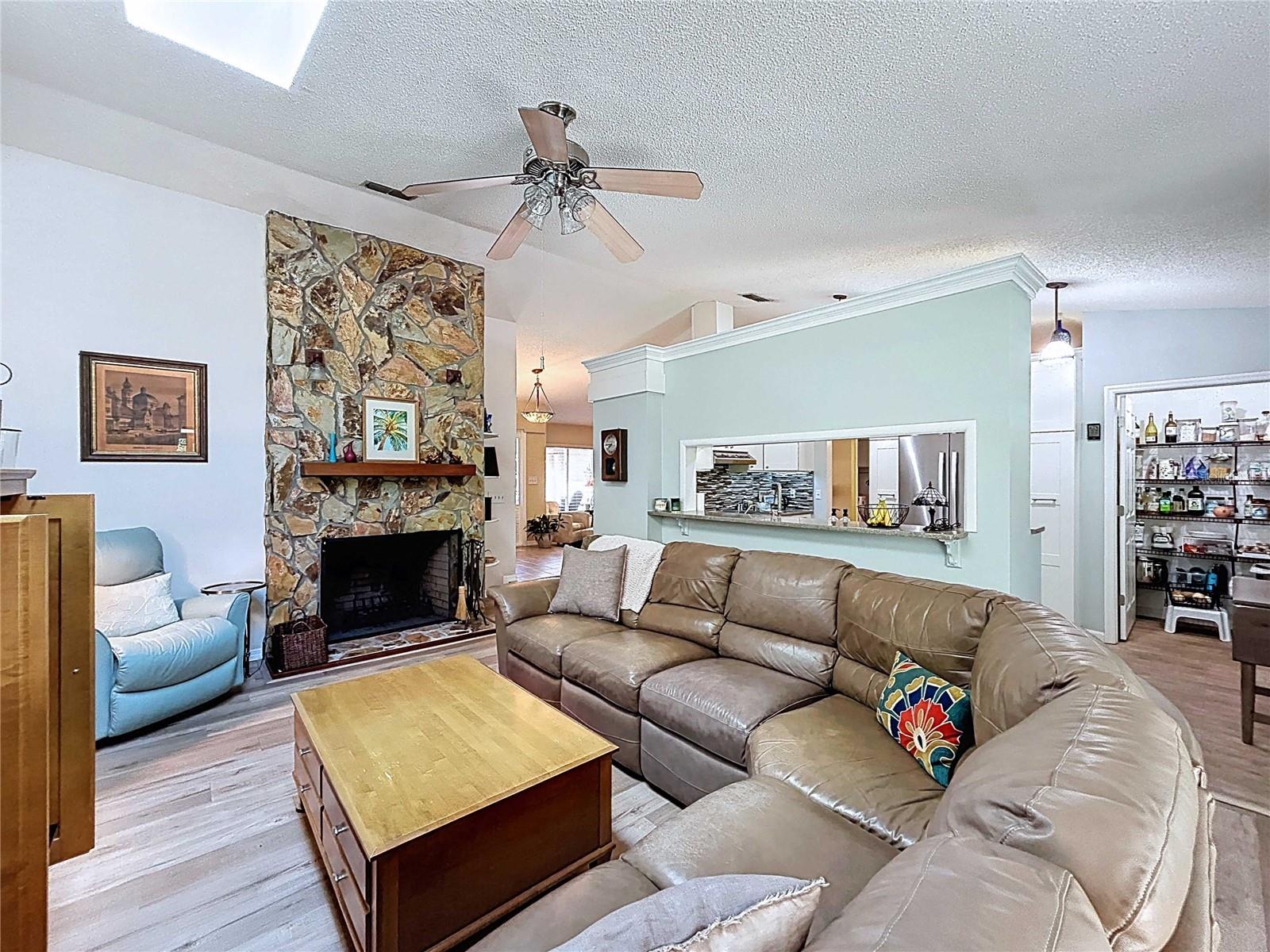 COUNTRY PLACE UNIT VI - Residential