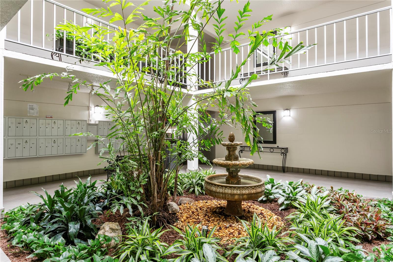 3325 BAYSHORE BOULEVARD E14