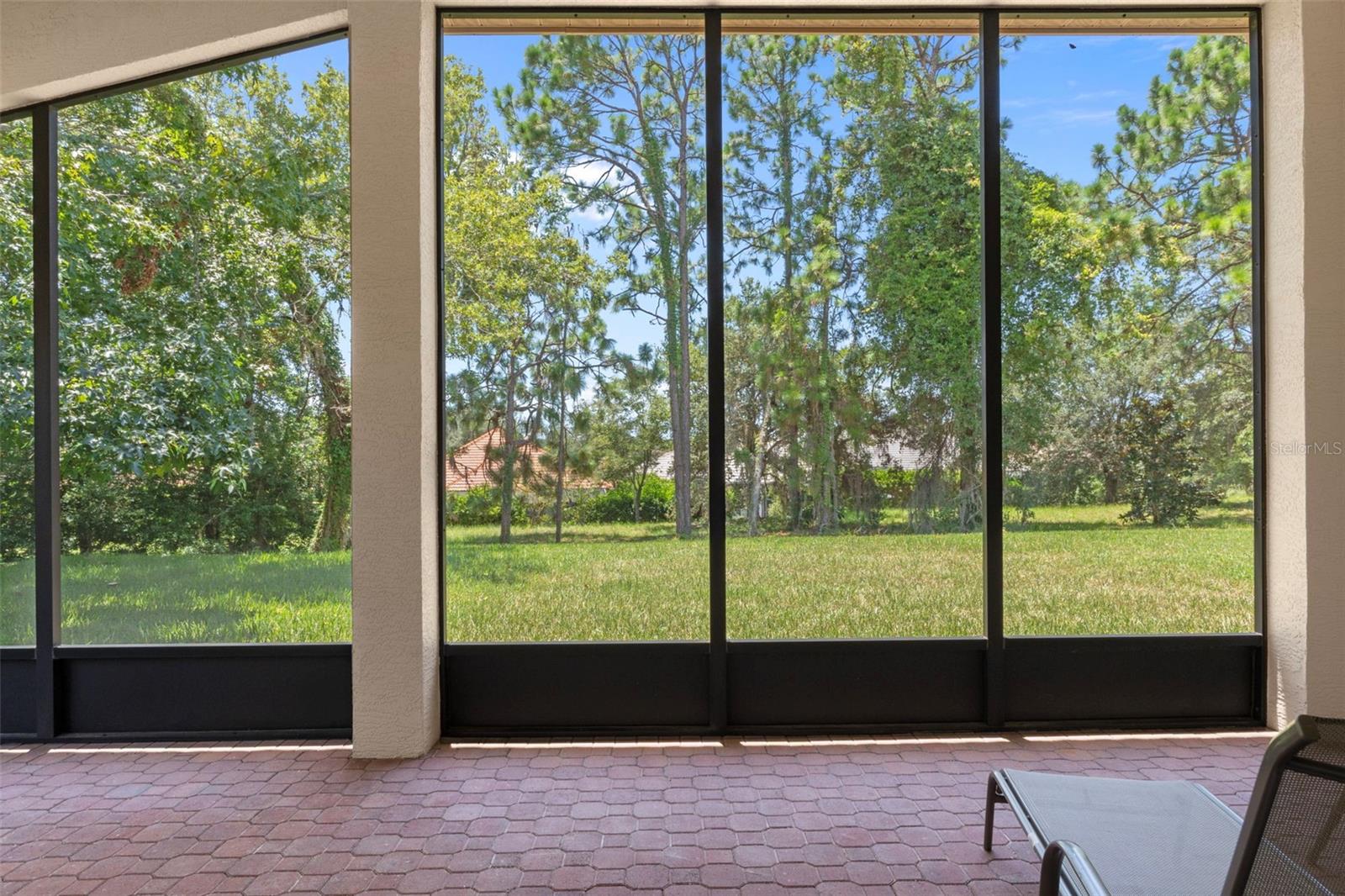 WOODVIEW VILLAS 03 - Residential