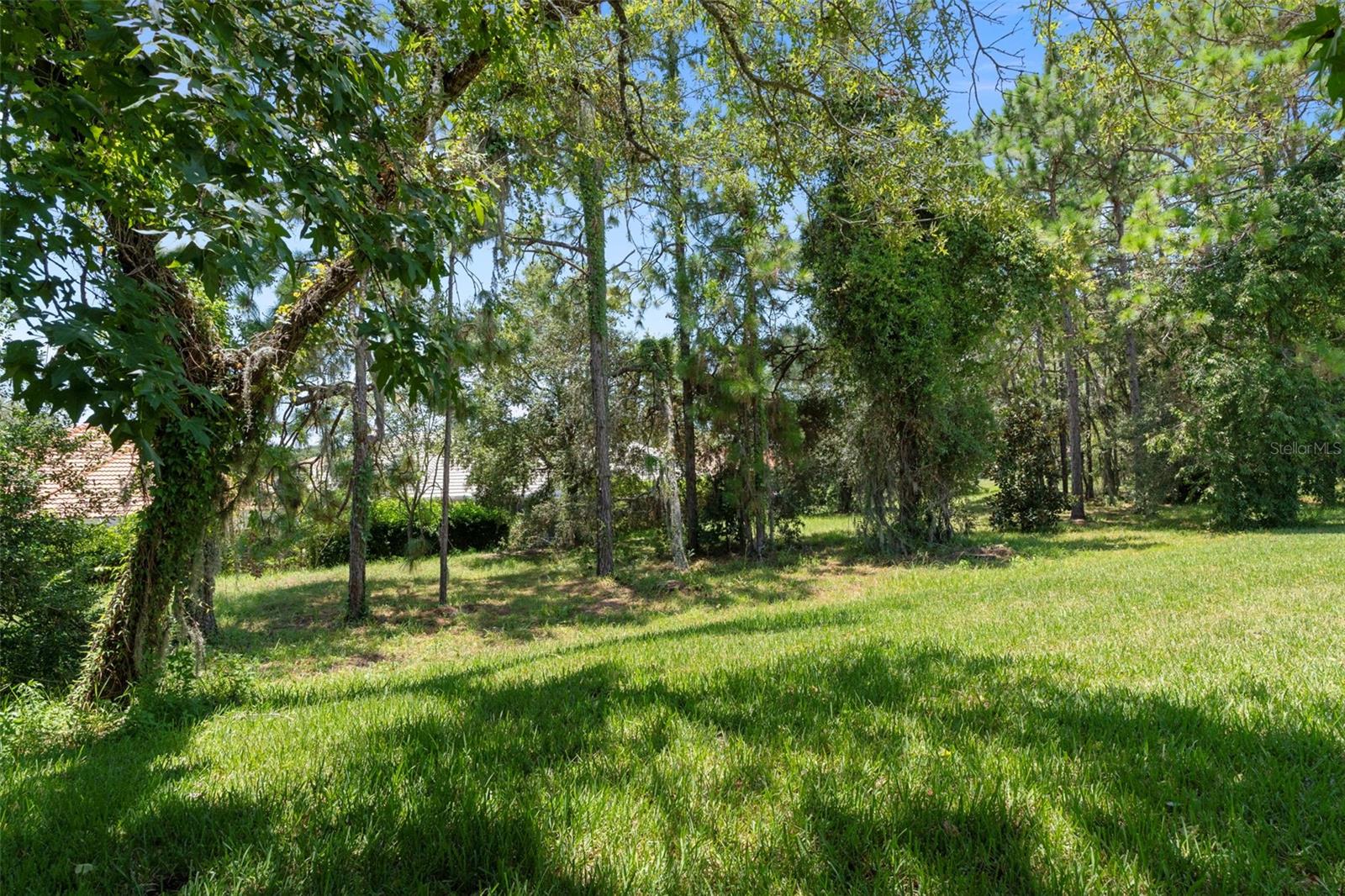 WOODVIEW VILLAS 03 - Residential