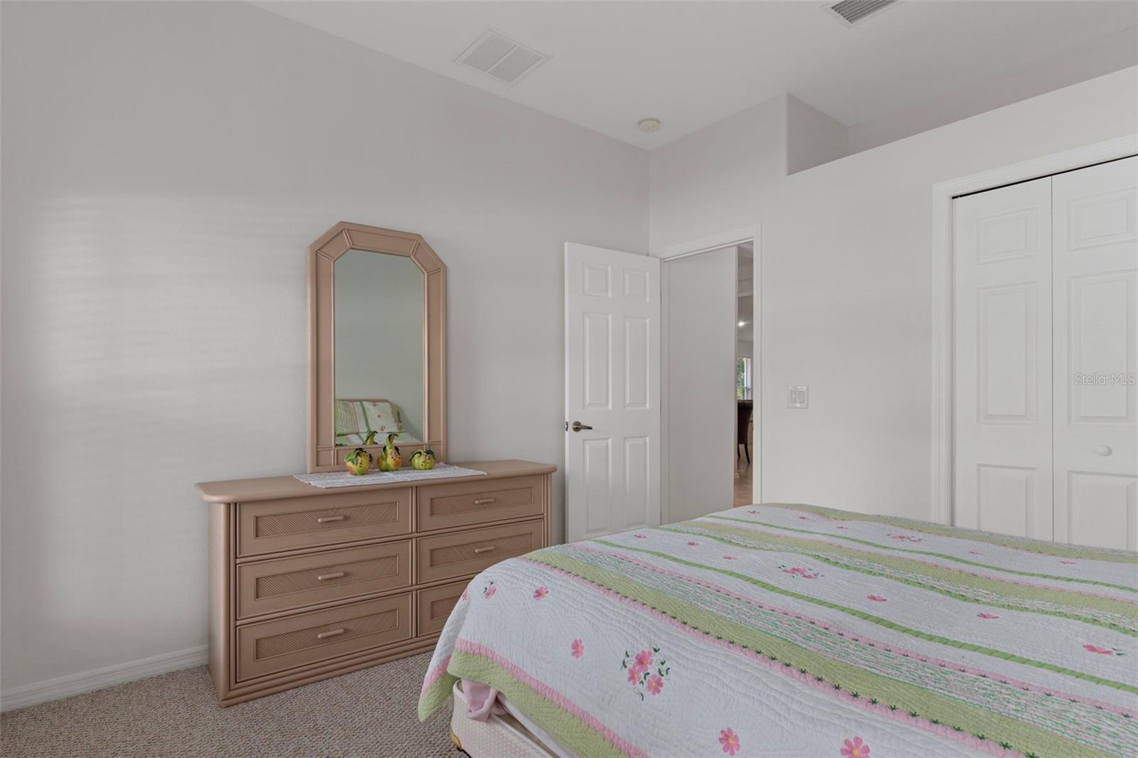 WOODVIEW VILLAS 03 - Residential