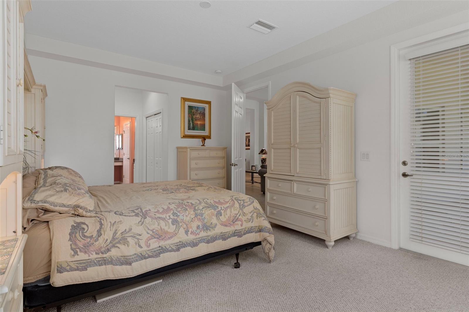 WOODVIEW VILLAS 03 - Residential