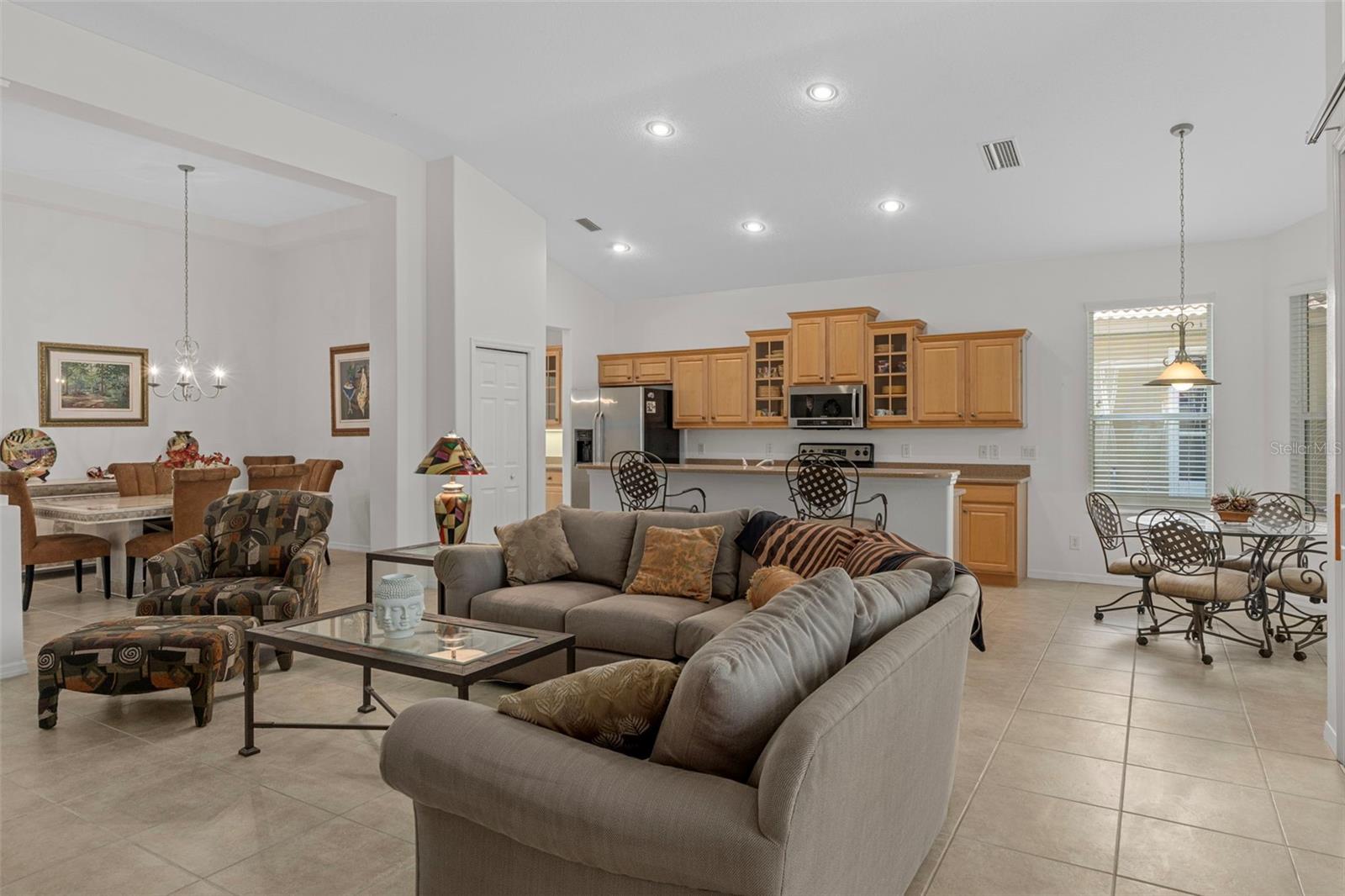 WOODVIEW VILLAS 03 - Residential