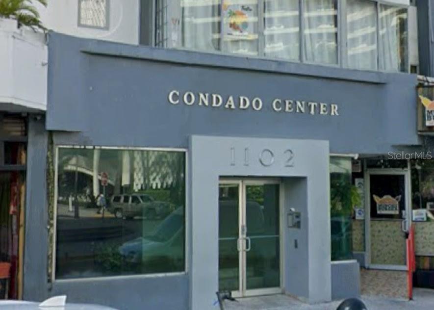 Live the Condado Lifestyle!
Discover this exclusive apartment of 560sq ft., at Condado Center 1102, 3rd floor, right across from the iconic La Concha Hotel. Featuring 1 bedroom, 1 bath, living room, kitchen, laundry area, and equipped with:
• Refrigerator, stove & microwave
• Washer & dryer
• Two split-unit A/Cs
• Electric water heater
Enjoy comfort and convenience in one of San Juan’s most desired neighborhoods. From your doorstep, step into the best beaches, fine dining, and vibrant nightlife that Condado offers.