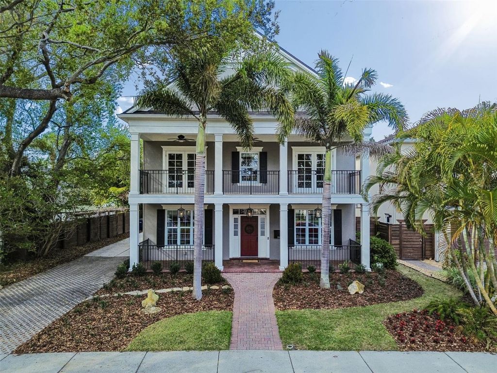 Photo of 2601 W Morrison Avenue, Tampa, FL 33629 (MLS # TB8482415)