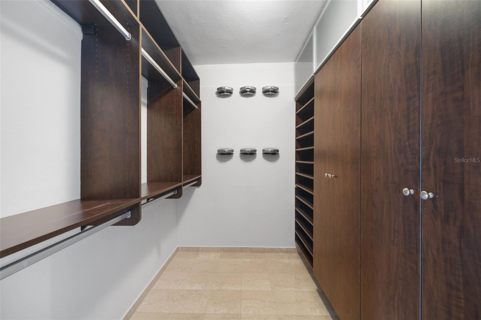 PLAZA ATHENEE - Residential