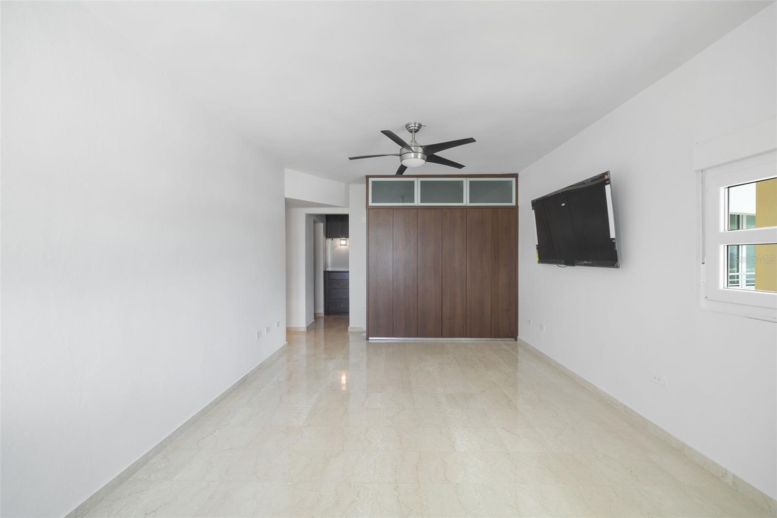 PLAZA ATHENEE - Residential